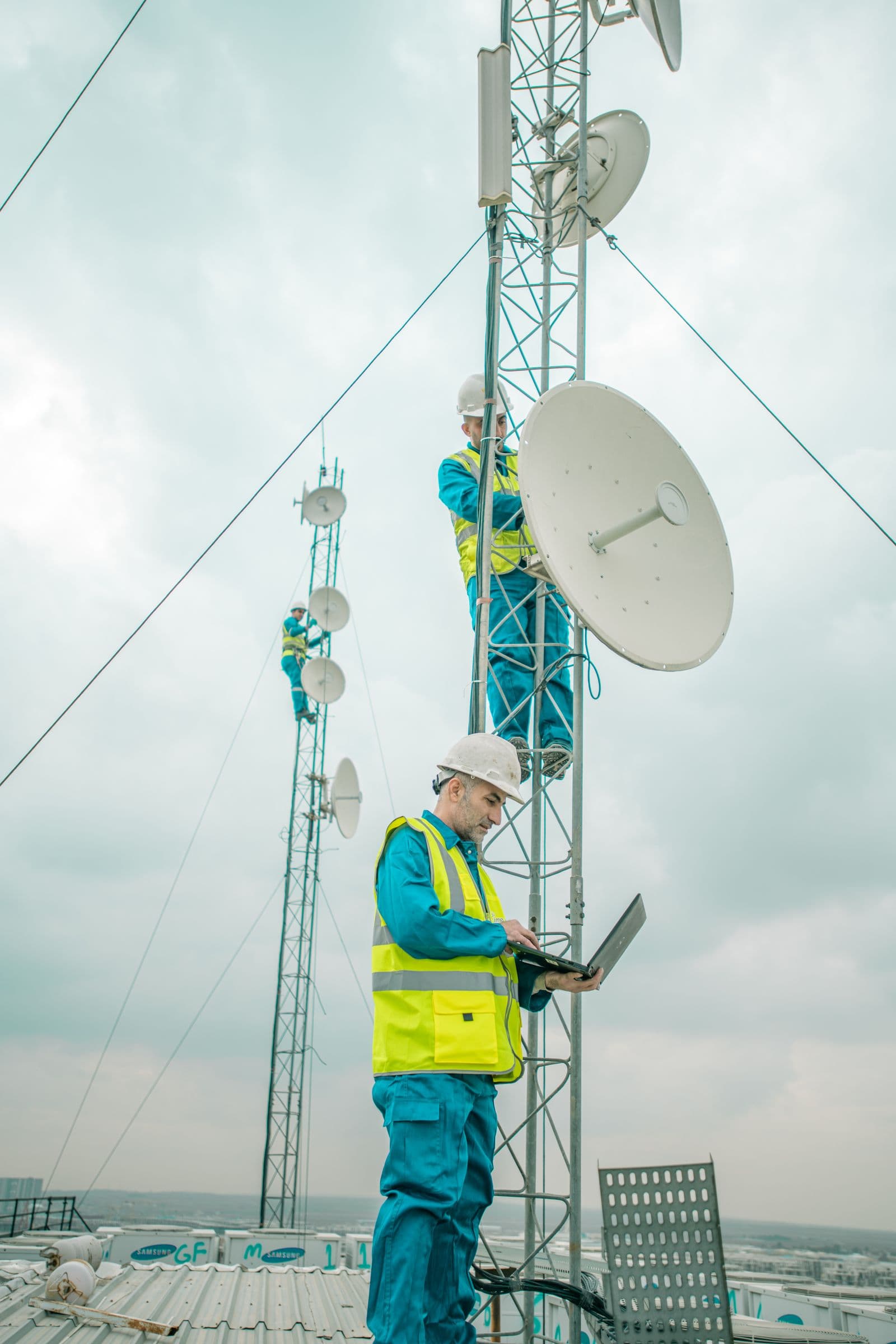 PHOTO — radio benchmark & drive test data